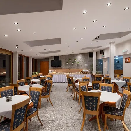 Osrodek Gawra שצ'קלארסקה פוראובה